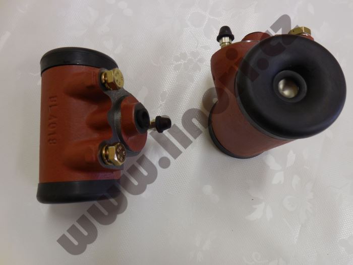 Váleček brzd.A31  ZN 44.5mm -červený - s barvou
