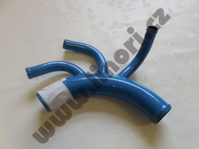 Potrubí se třemy vývody            D407.02