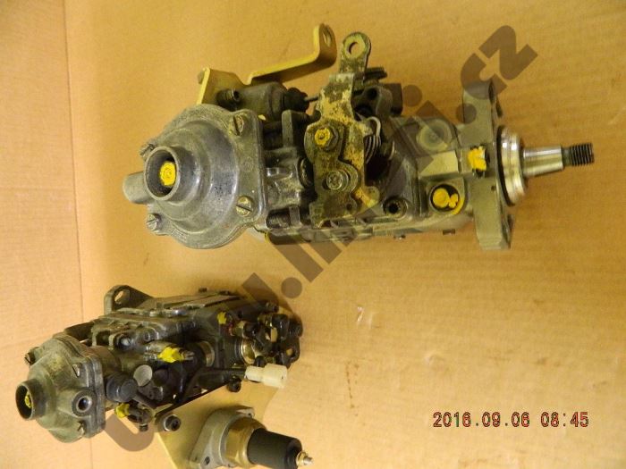 Vstřik.soupr. BOSCH  -R898/D90-D421,422,432 -24V