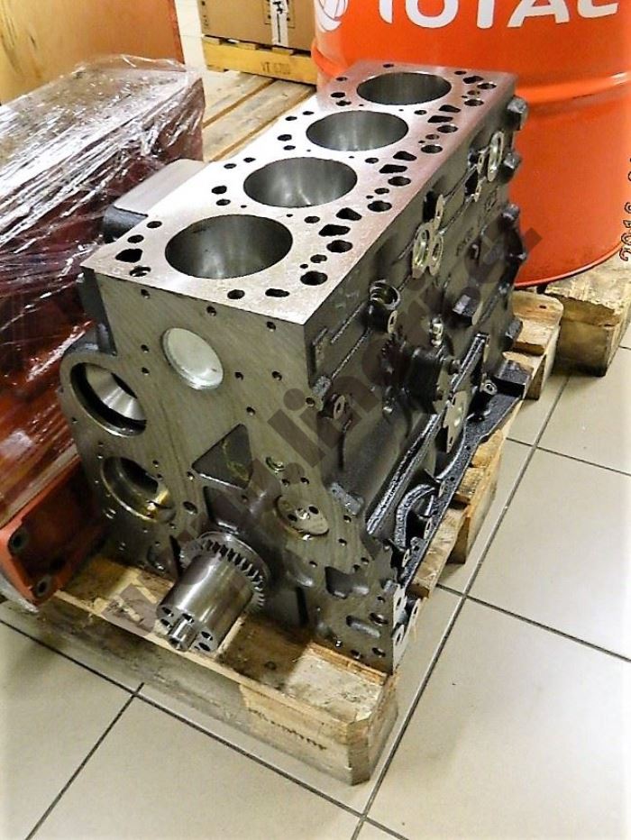 Polomotor Cumm. E3  NOVÝ s vačkou ( spodní část  )